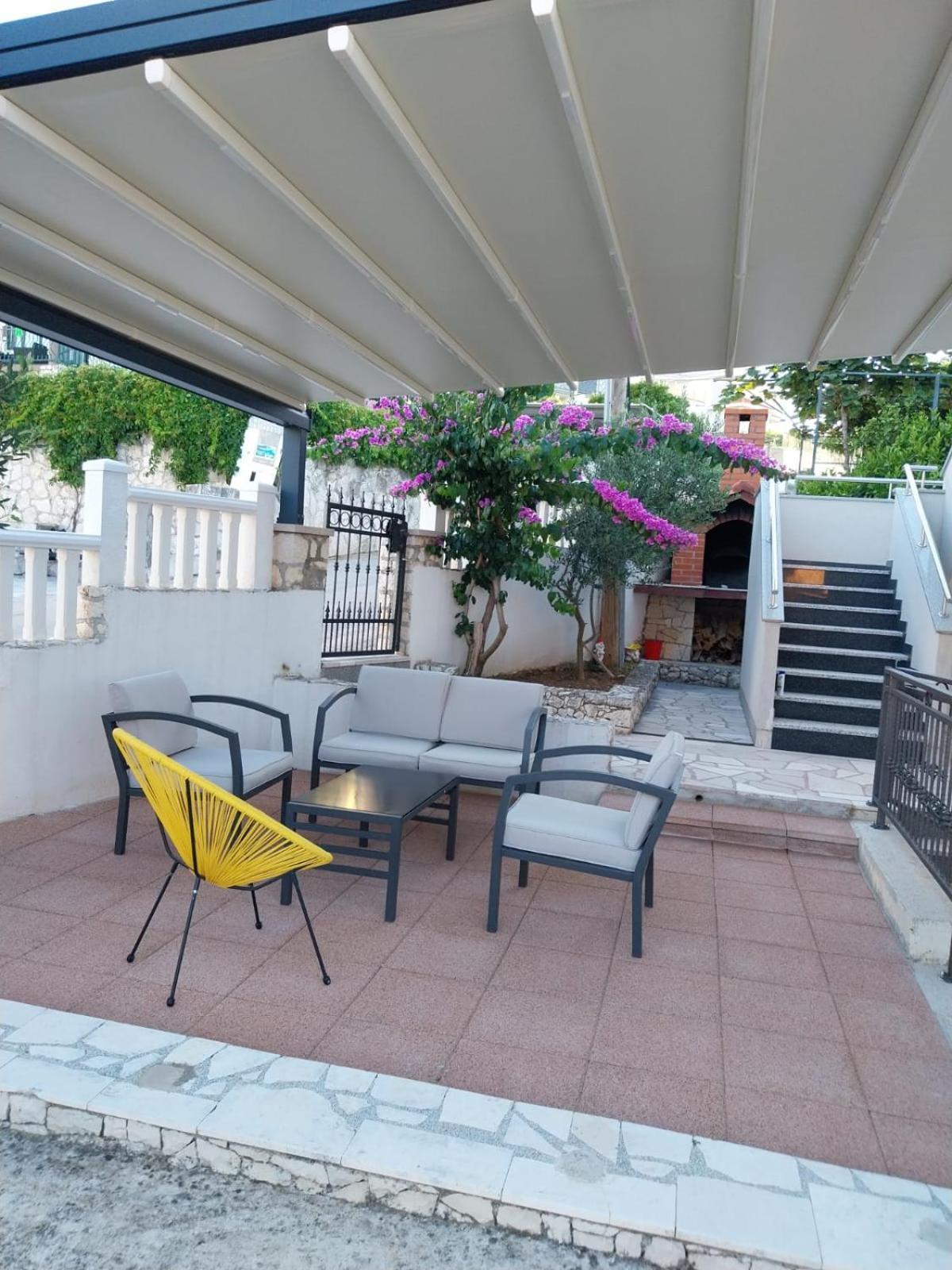 Apartment Miletic โตรกีร์ ภายนอก รูปภาพ