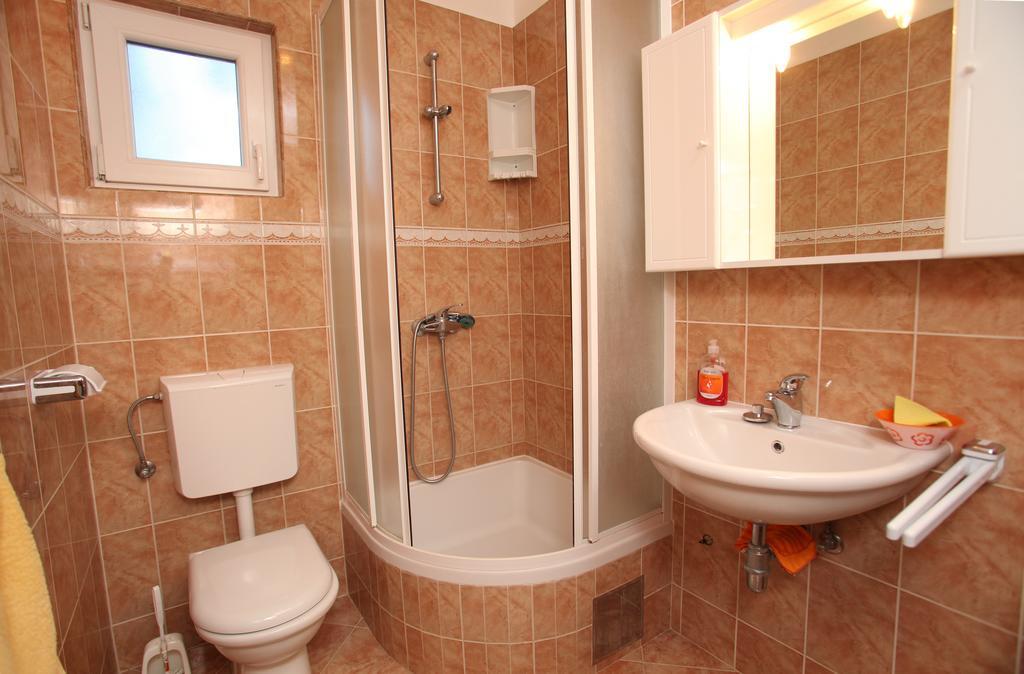 Apartment Miletic โตรกีร์ ภายนอก รูปภาพ